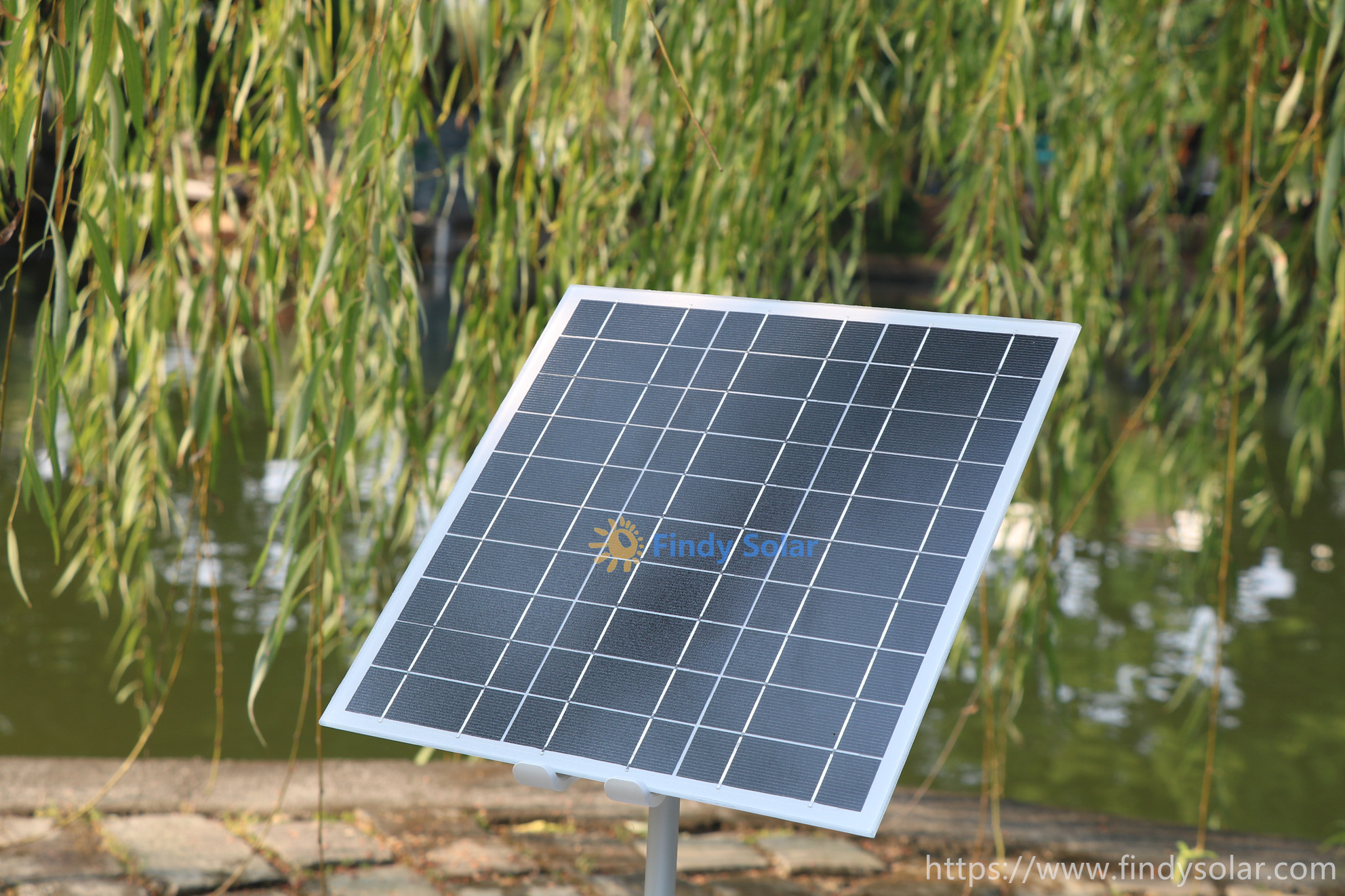 How to choose the right solar panel for your battery?
